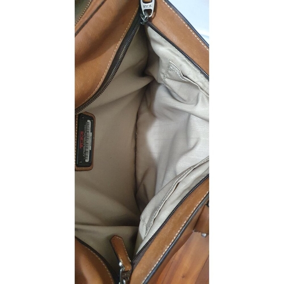 Tumi Beacon Hill Irving Slim Briefs Business Tan Leather Messenger Bag - Picture 14 of 16